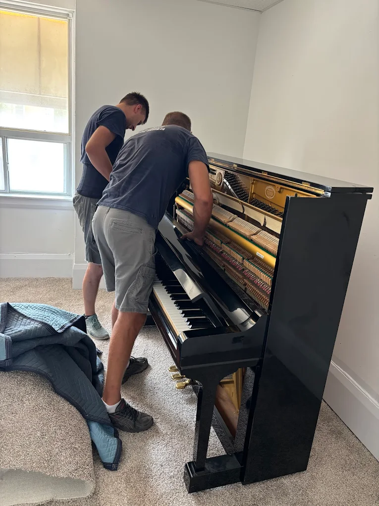 Specialist piano move in a Toronto residence